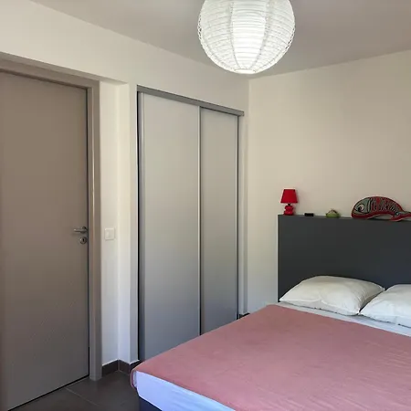 Paolina C1- Vue Mer- Proche Commerces Sari-Solenzara