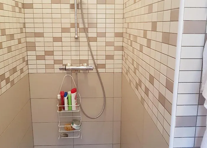 Paolina C1- Vue Mer- Proche Commerces *